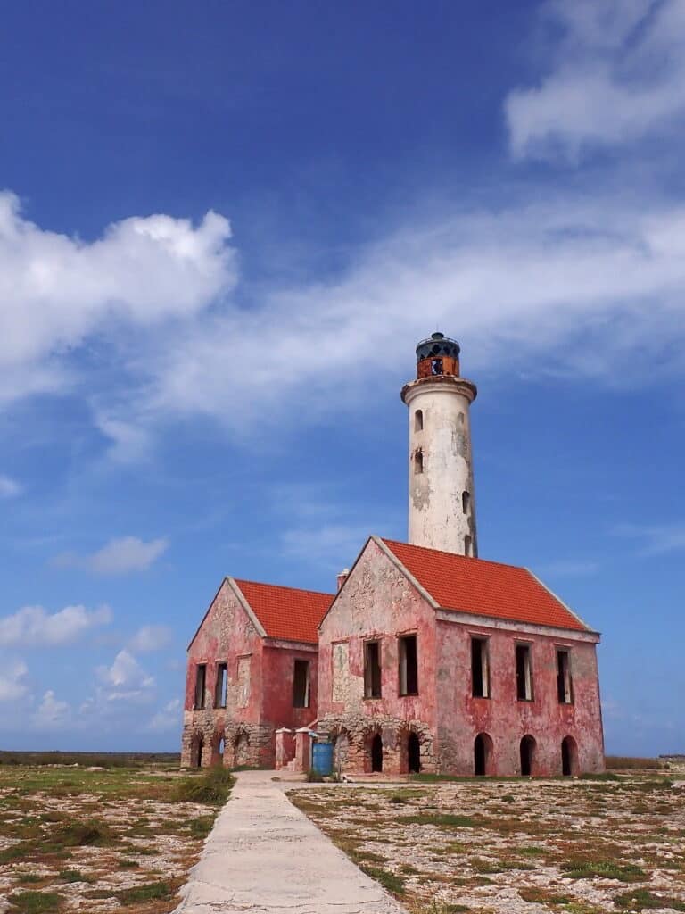 The abandoned lighthouse at Klein Curaçao.